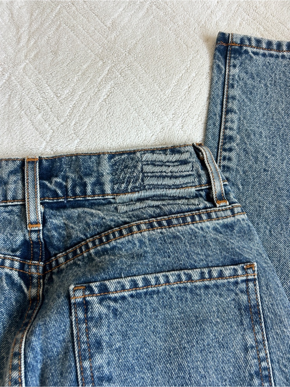 NWT REVICE Denim follow my lead blue jeans in Size 26 - Picture 8 of 11